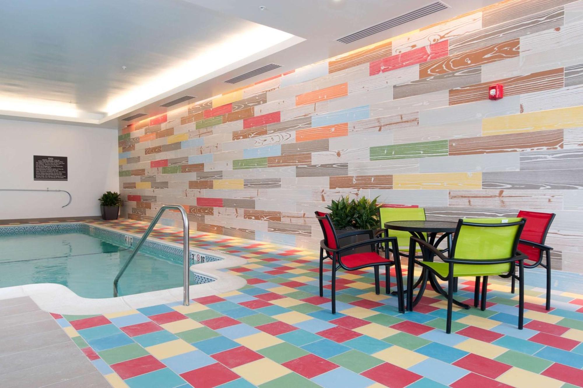 Hilton Garden Inn Burlington Downtown Esterno foto