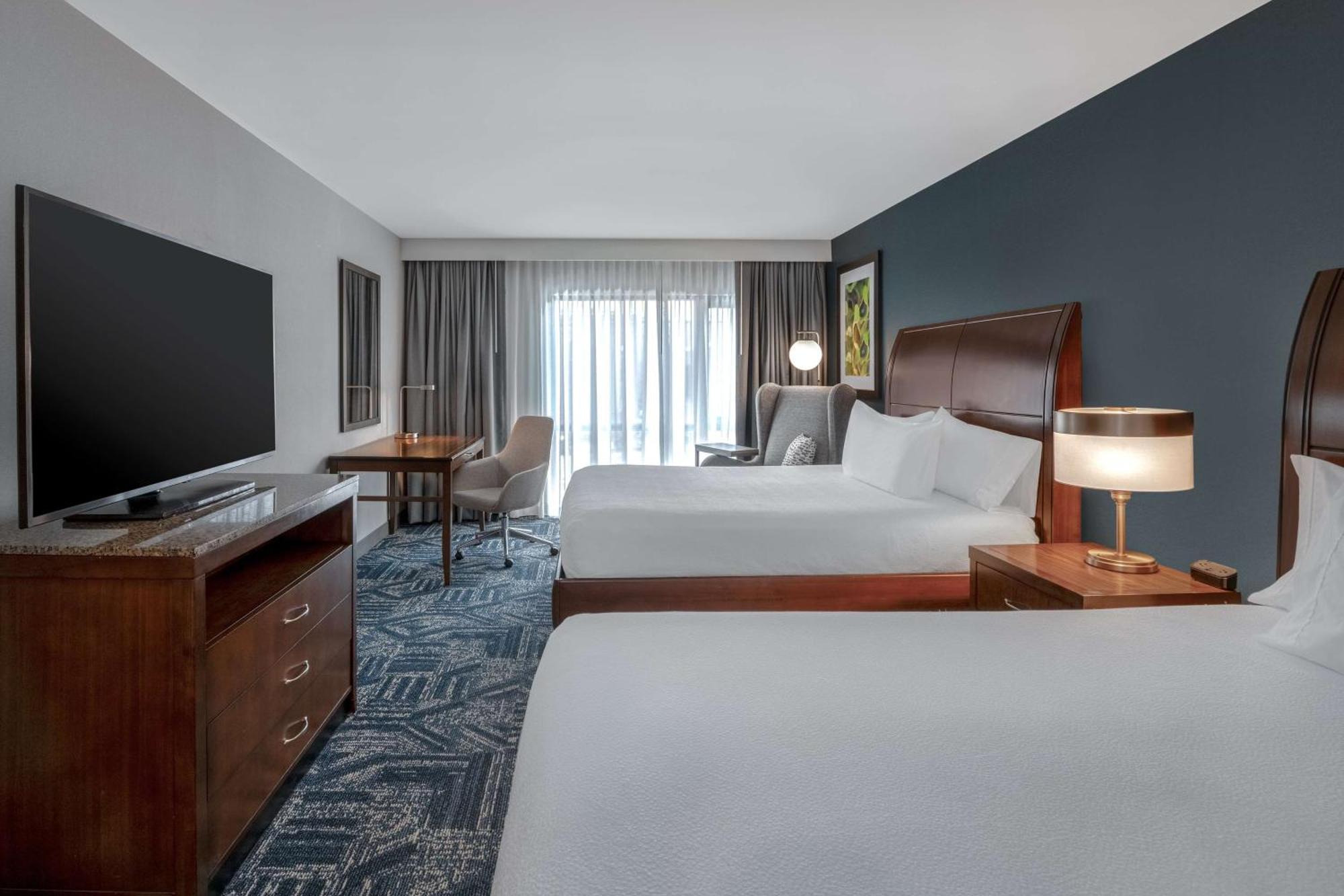 Hilton Garden Inn Burlington Downtown Esterno foto